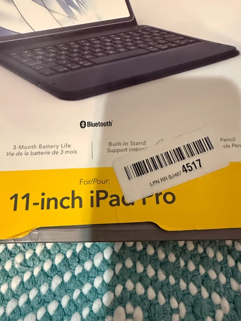 ZAGG Messenger Folio Bluetooth Keyboard Case for 11-inch iPad Pro - Black